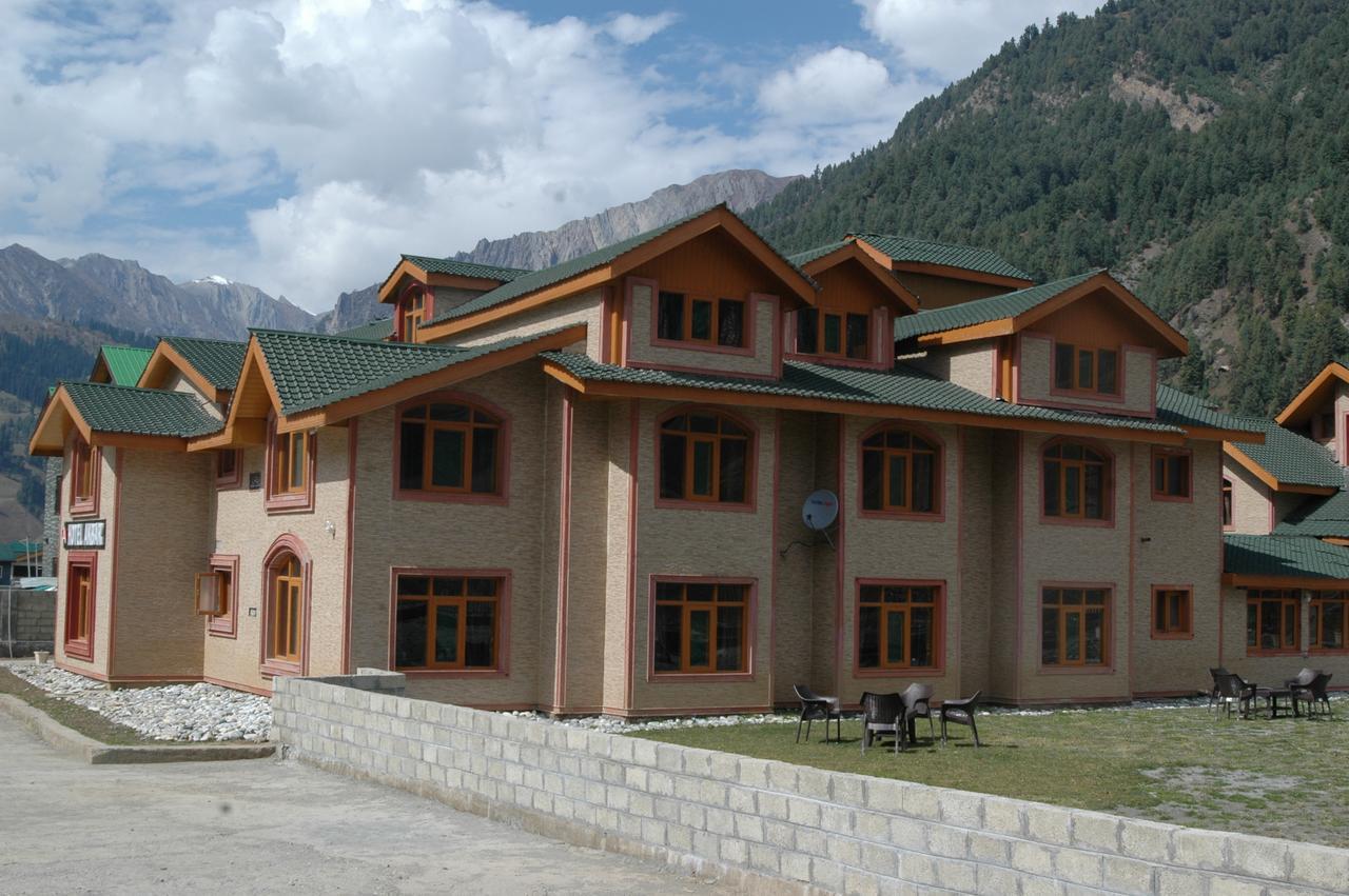 Hotel Akbar Sonamarg Exterior photo