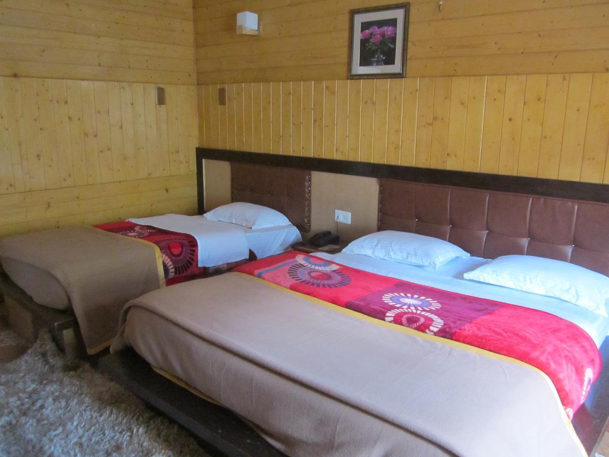 Hotel Akbar Sonamarg Exterior photo