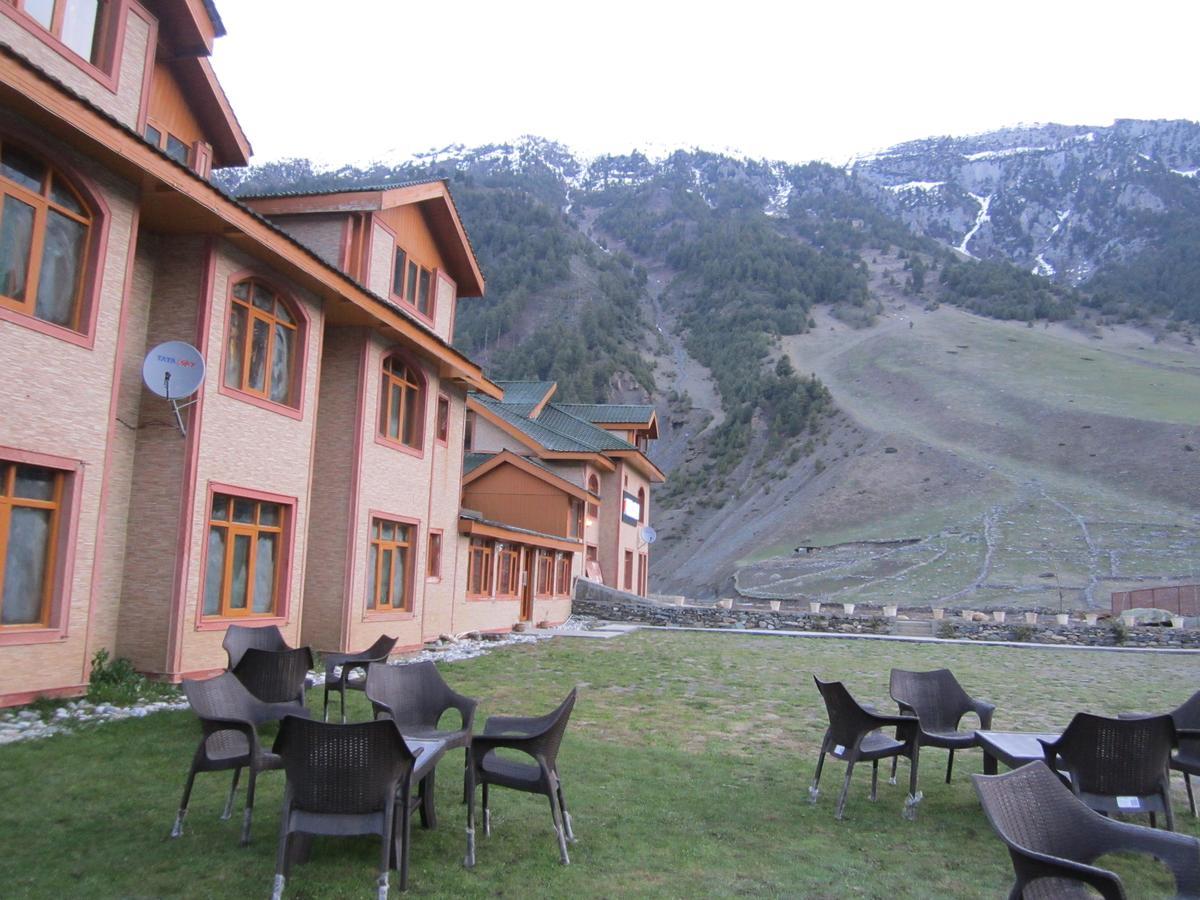 Hotel Akbar Sonamarg Exterior photo